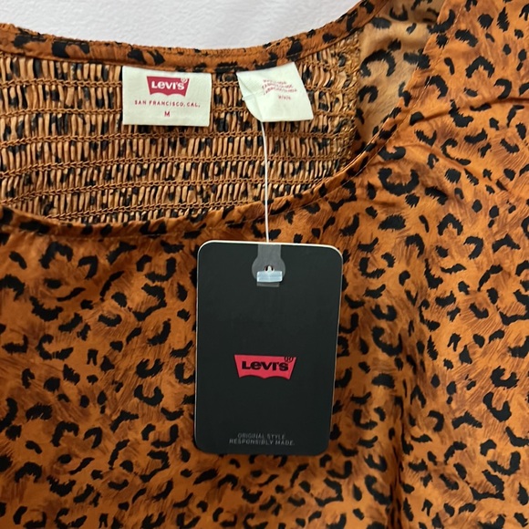 Brand: Levi’s | Leopard Print, Puffy Sleeved Blouse - Picture 6 of 7